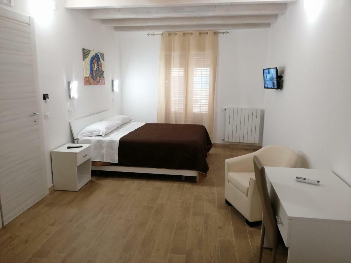 Opera Boutique Rooms Monreale Bagian luar foto