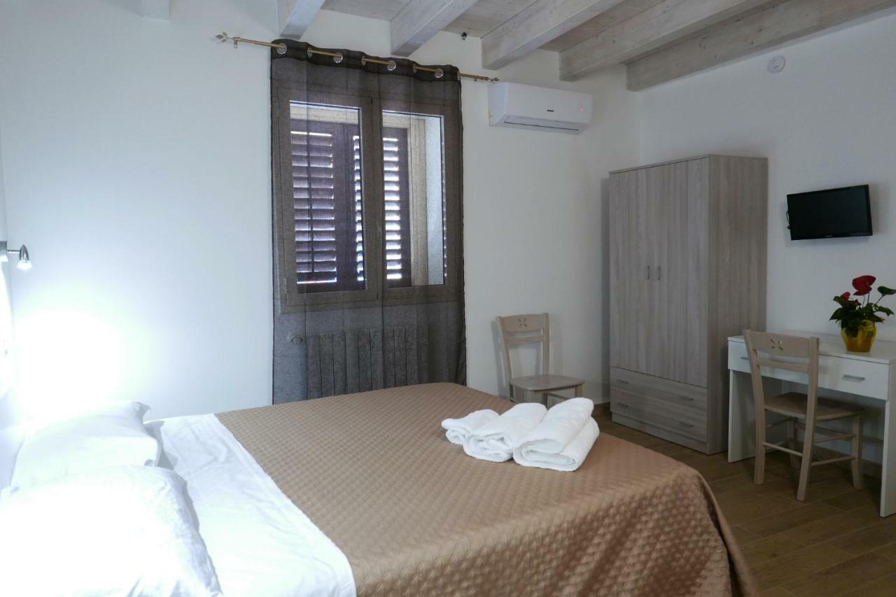 Opera Boutique Rooms Monreale Bagian luar foto
