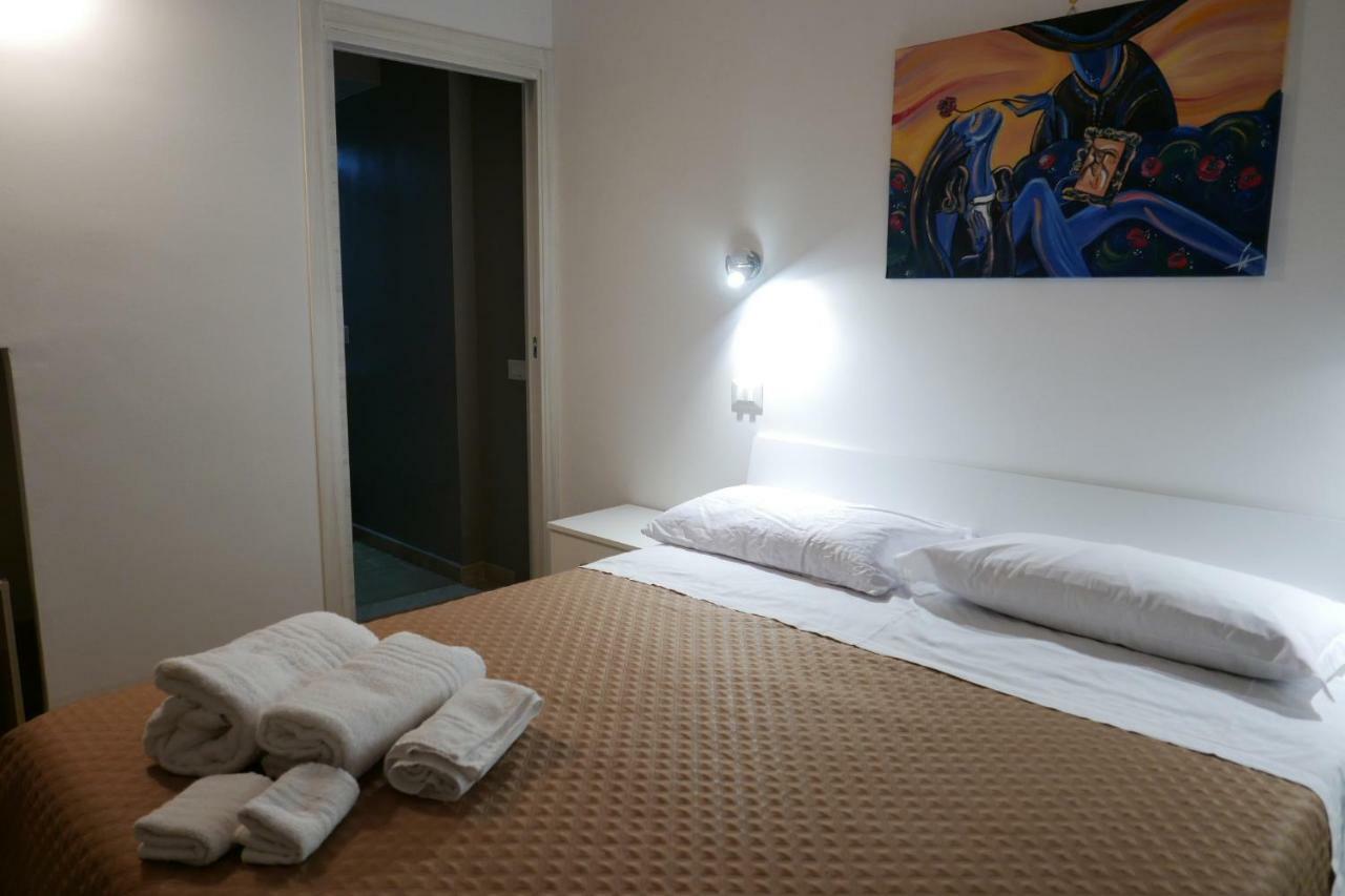 Opera Boutique Rooms Monreale Bagian luar foto